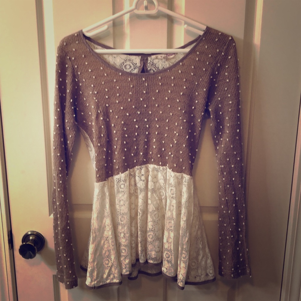 Detailed Lightweight Sweater